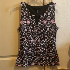 White House black market size small